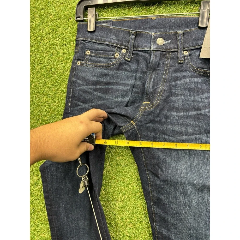 Abercrombie & Fitch re 50%